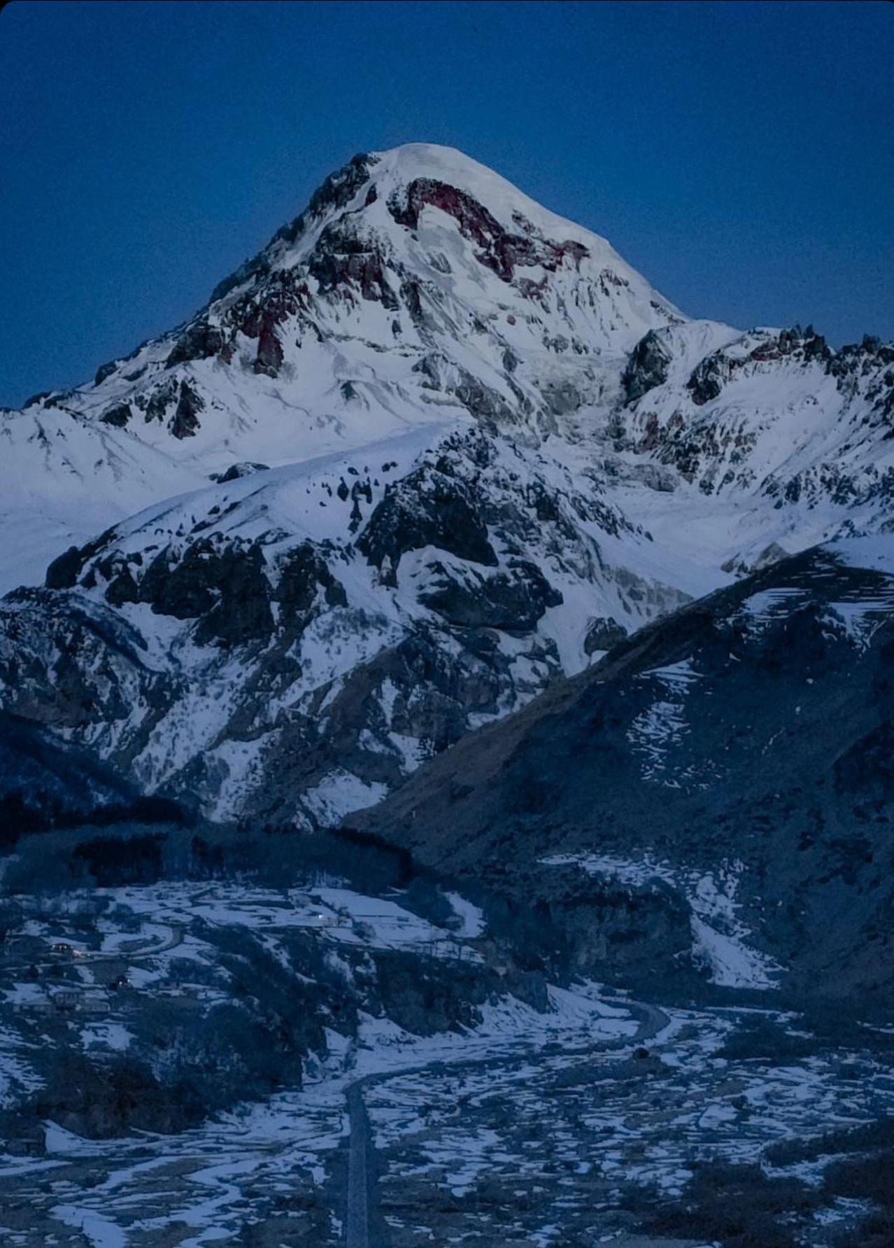 Kazbegi Story Villa Екстериор снимка