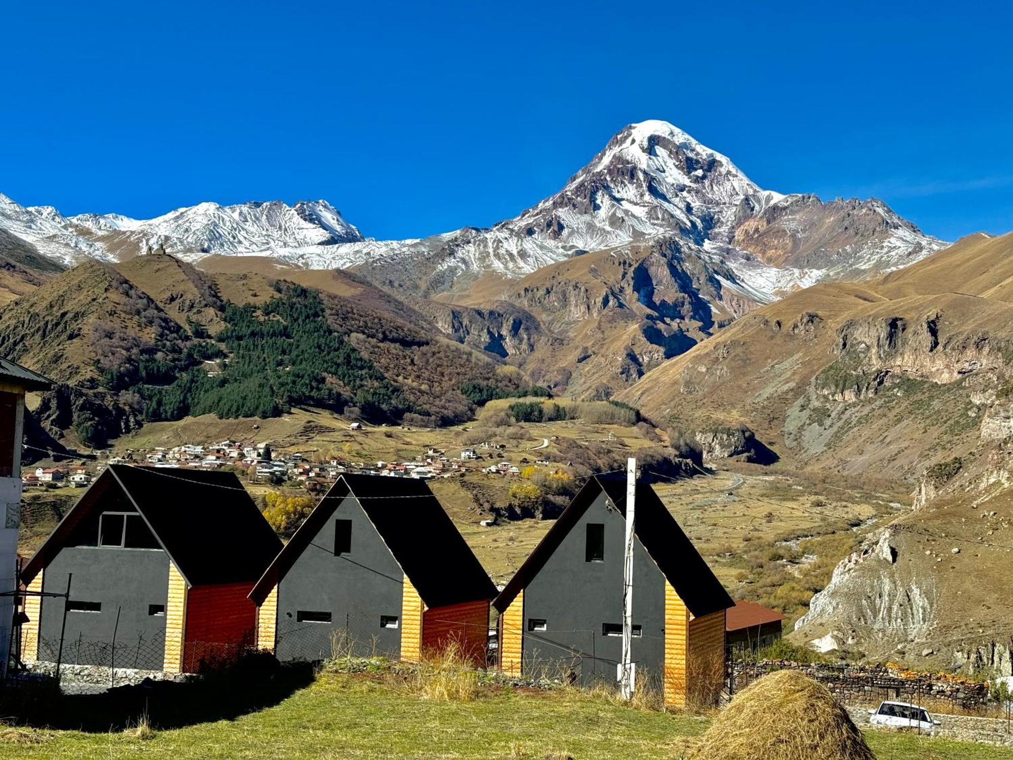 Kazbegi Story Villa Екстериор снимка