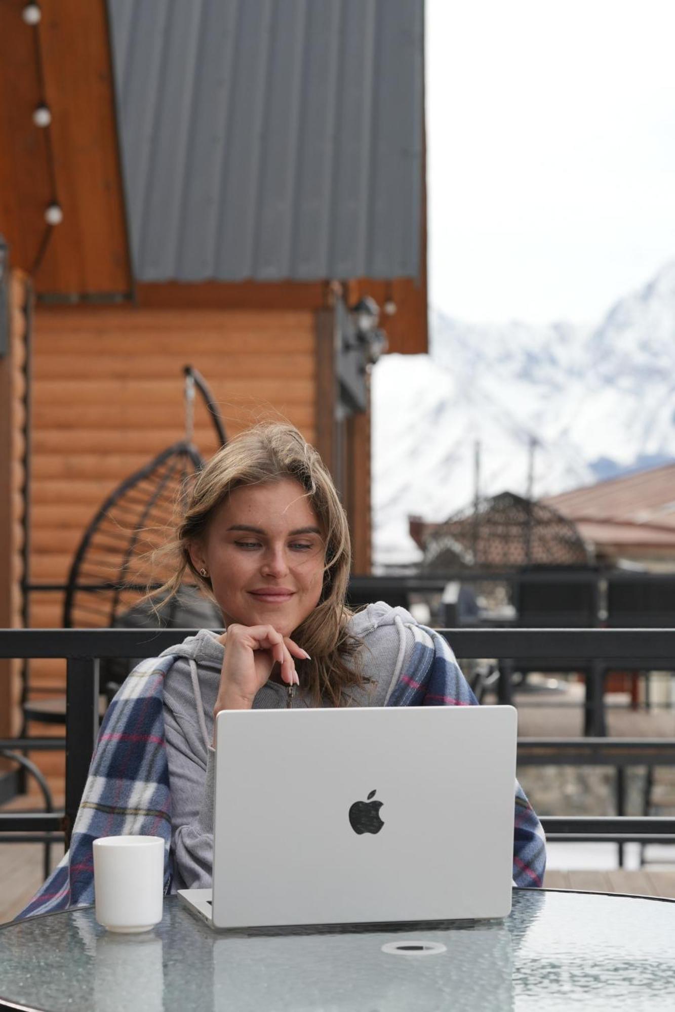 Kazbegi Story Villa Екстериор снимка