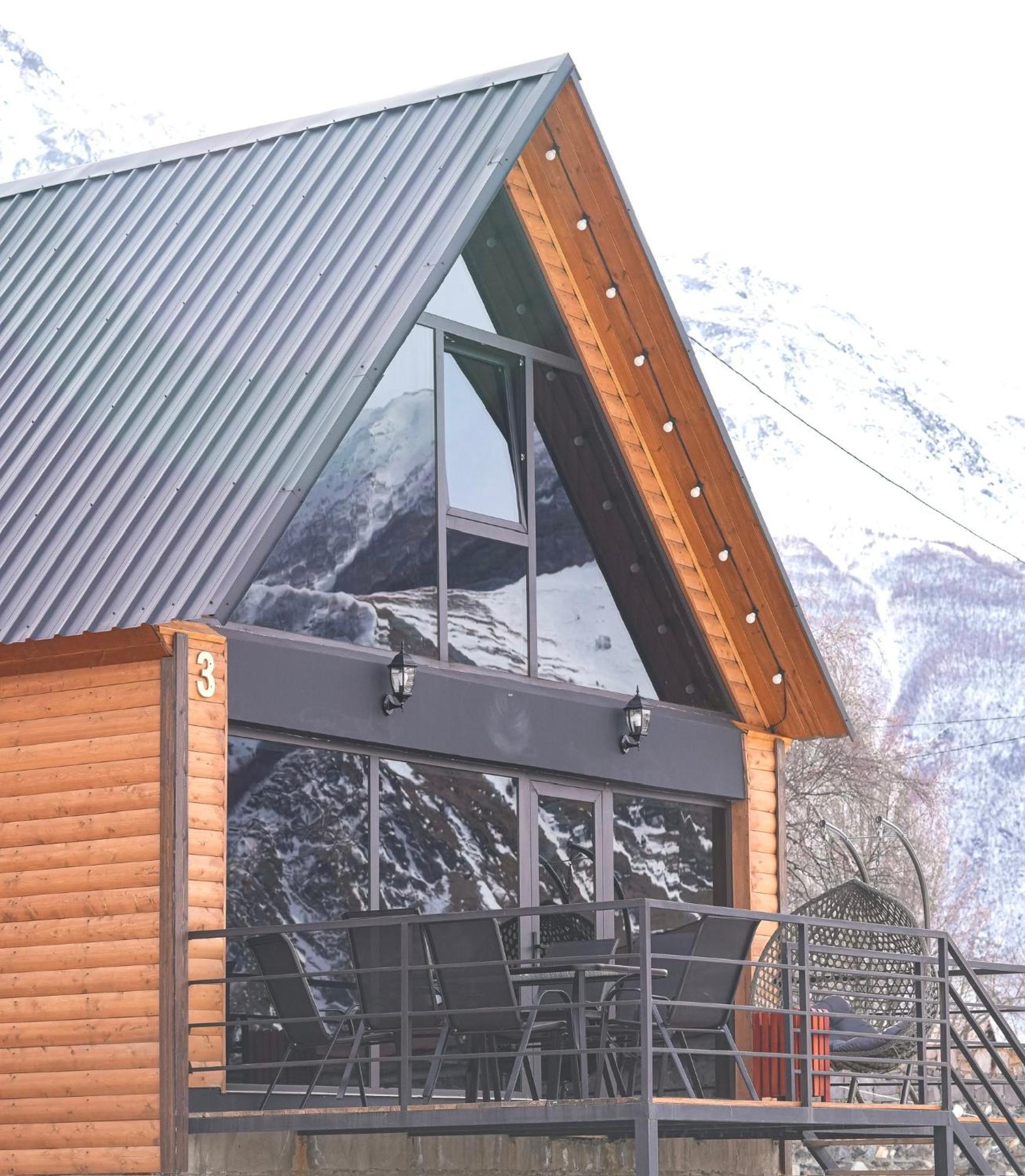 Kazbegi Story Villa Екстериор снимка